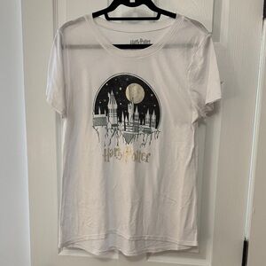 Harry Potter Hogwarts White Tshirt XXL